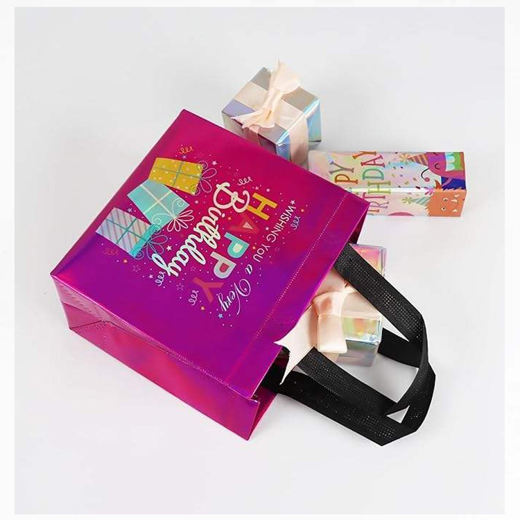 Farvekoordinerede ikke-vævede fødselsdagstasker i flere størrelser